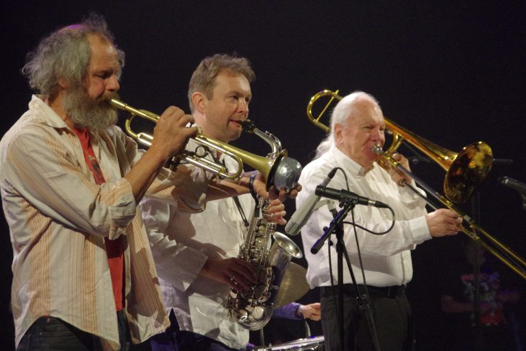 Bart Maris (trumpet); Alexey Kruglove (saxophone); Conny Bauer (trombone)